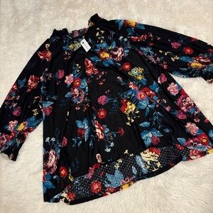 Lane Bryant Clip Dot Black Blouse w Red, Yellow & Blue Flowers NWT 26/28
